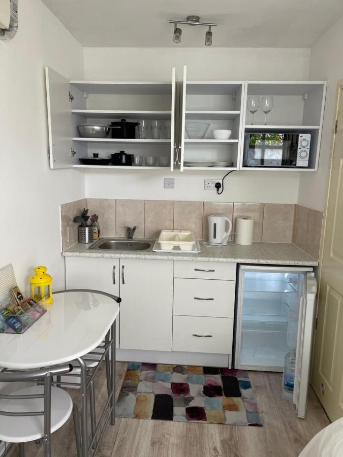 Studio Flat Fully Equipped Croydon Exterior foto