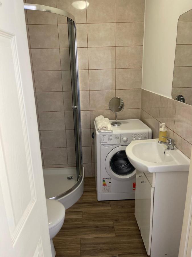 Studio Flat Fully Equipped Croydon Exterior foto